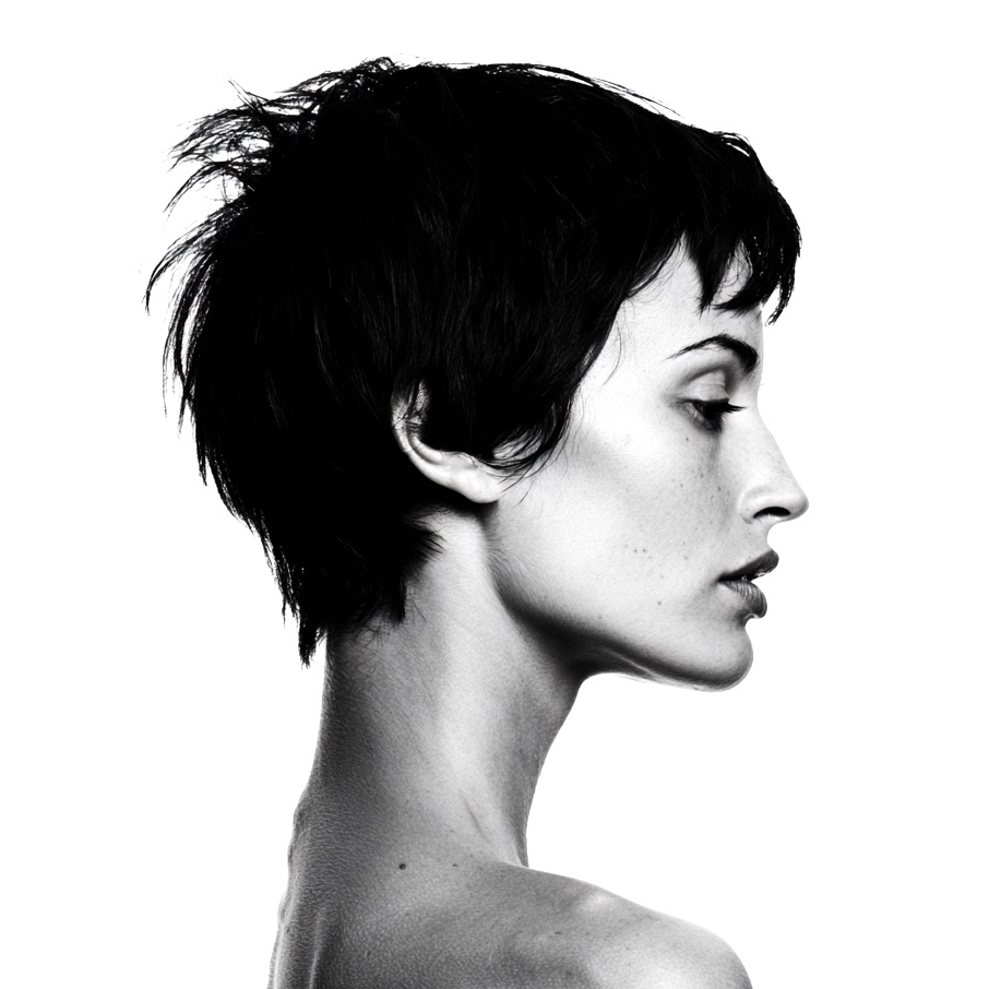 Lange, voluminöse Haare, Profil